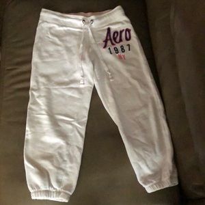 White Capri sweatpants
